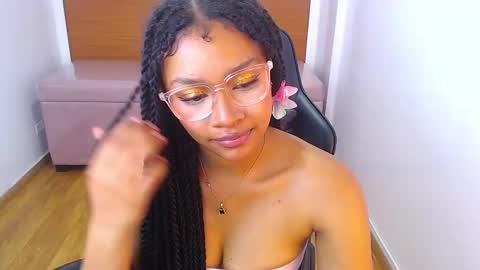 Snapshot of catalina25_t chatting on 03.07.25 catalina25_t online show from 03.07.25