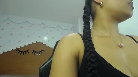 Snapshot of catalina25_t chatting on 09.26.25 catalina25_t online show from 09.26.25