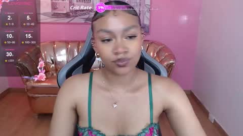 Snapshot of catalina25_t chatting on 12.03.25 catalina25_t online show from 12.03.25