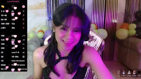 Snapshot of catalina5_s chatting on 11.05.25 Catalina online show from 11.05.25