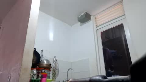 catalina827356 online show from 11.30.25