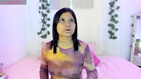 Snapshot of catalina_and_roger chatting on 09.28.25 Cata y Roger online show from 09.28.25