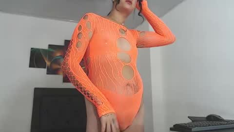 Snapshot of catalinaadoll chatting on 02.10.25 catalinaadoll online show from 02.10.25