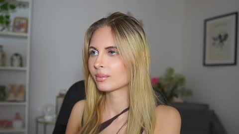 Snapshot of catecrago_ chatting on 03.05.25 catecrago online show from 03.05.25