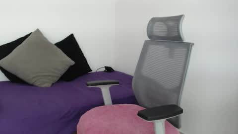 katerine online show from 02.14.26