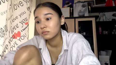 Snapshot of catherinepirs chatting on 04.05.26 catherinepirs online show from 04.05.26