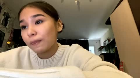 Snapshot of catherinepirs chatting on 05.23.26 catherinepirs online show from 05.23.26