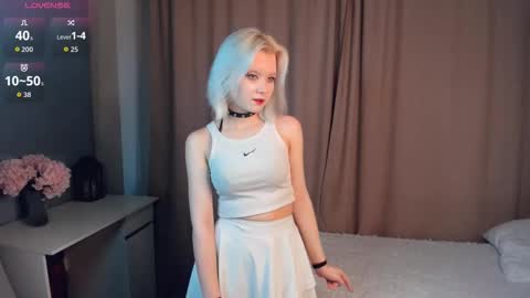 Mia online show from 03.28.26