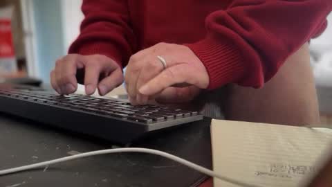 catmandoo21001 online show from 11.28.25