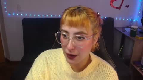 Snapshot of catsito chatting on 06.24.26 im MIA -Independent Model MY OF is catsito3 online show from 06.24.26