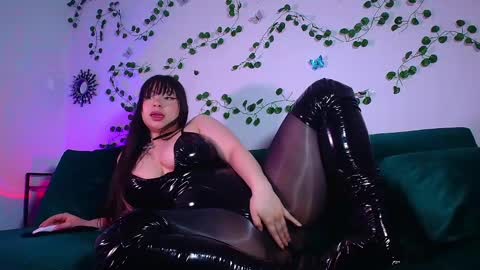 CATALEYA  online show from 03.11.25