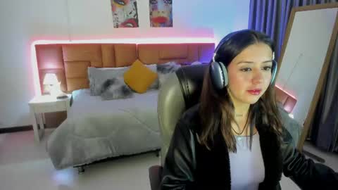 Snapshot of catti_brie_ chatting on 06.23.26 catti_brie_ online show from 06.23.26