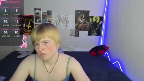 cattie_w_ online show from 12.18.25