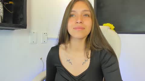 Snapshot of cayetana_01 chatting on 07.04.26 cayetana online show from 07.04.26