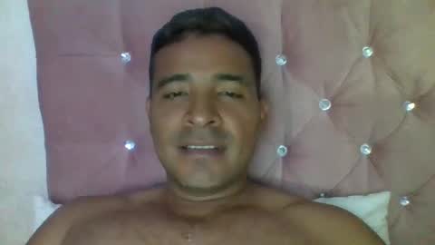 Snapshot of ccamilo_ chatting on 04.30.26 camilo online show from 04.30.26
