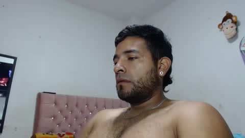 Snapshot of ccamilo_ chatting on 05.19.26 camilo online show from 05.19.26
