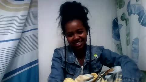 Snapshot of cclanioo chatting on 05.12.26 cclanioo online show from 05.12.26