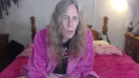 Snapshot of cdsextoy1 chatting on 10.13.25 Jackie online show from 10.13.25