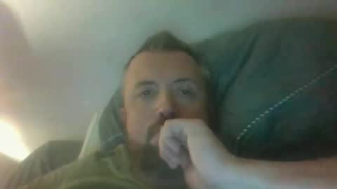 Snapshot of cebcool chatting on 12.21.25 Sb online show from 12.21.25