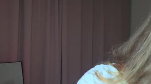 Lina  online show from 04.08.26