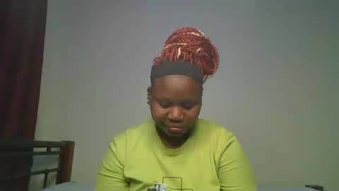 Snapshot of ceepretty25 chatting on 06.29.26 ceepretty25 online show from 06.29.26
