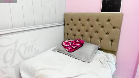 Snapshot of celeste_cortes chatting on 02.08.25 Celeste online show from 02.08.25