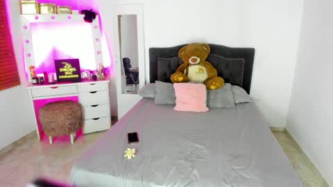 Snapshot of celeste_funny chatting on 01.21.25 Celeste online show from 01.21.25