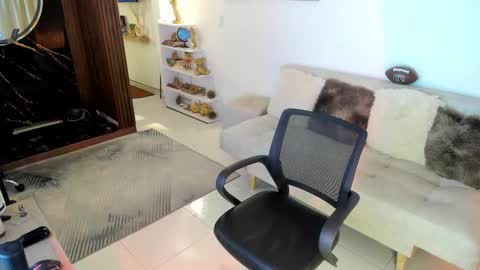 Snapshot of celeste_funnyy chatting on 10.27.25 Andrea online show from 10.27.25