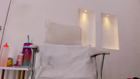 celeste_smmith_ online show from 11.14.25