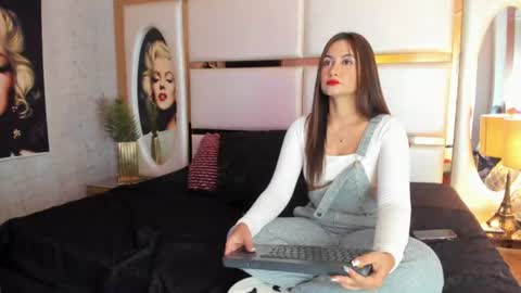 Snapshot of celeste_starsss chatting on 07.15.26 celeste_starsss online show from 07.15.26