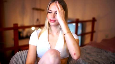 Snapshot of celeste_www chatting on 03.04.26 Sunflower online show from 03.04.26