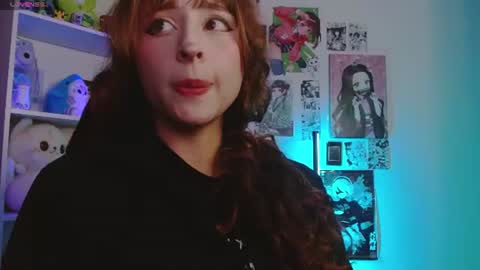 Snapshot of celesteayase chatting on 06.19.26 celesteayase online show from 06.19.26