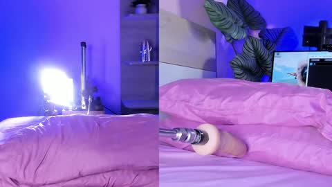 The girl of your eyes  online show from 12.24.24