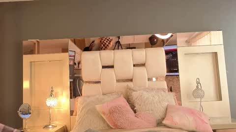 Sara online show from 11.13.25