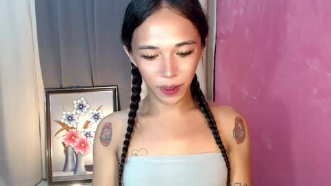 Snapshot of celestial_joannah chatting on 11.23.25 merry joannah online show from 11.23.25