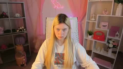 your cute kitty online show from 04.21.26