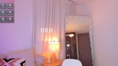 Snapshot of celia_dubois chatting on 01.30.25 Ari online show from 01.30.25