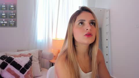 Snapshot of celia_dubois chatting on 02.22.25 Ari online show from 02.22.25