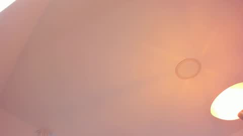 Snapshot of celia_dubois chatting on 09.18.25 Ari online show from 09.18.25