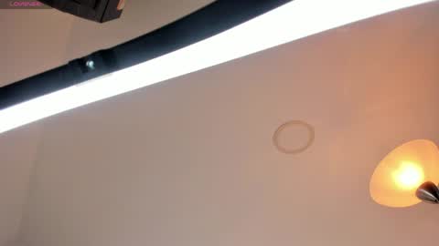 Ari online show from 04.01.26