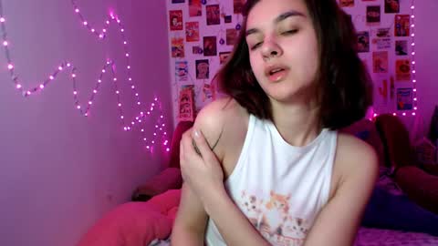 Snapshot of celine_dionn chatting on 12.12.24 Celine online show from 12.12.24