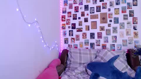 Snapshot of celine_dionn chatting on 02.14.25 Celine online show from 02.14.25