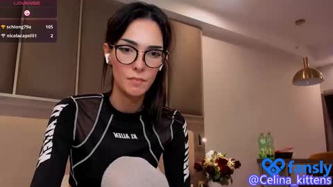 Snapshot of celine_rose chatting on 03.03.25 Ji-yoon online show from 03.03.25