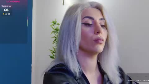 Snapshot of celinemeyerr chatting on 07.29.26 CelineMeyer online show from 07.29.26