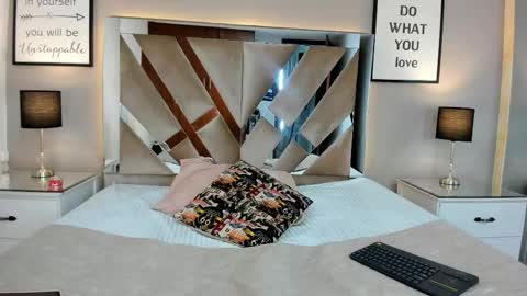 Snapshot of cellestehot chatting on 11.27.25 celeste online show from 11.27.25