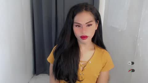 Snapshot of cellin_fuckdoll chatting on 07.14.26 cellin online show from 07.14.26
