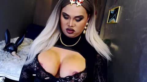 cellinekittcumerr online show from 11.24.25