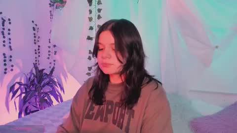 Hello guys my name is Sofi and Lizzie and  Vanessa online show from 12.23.25