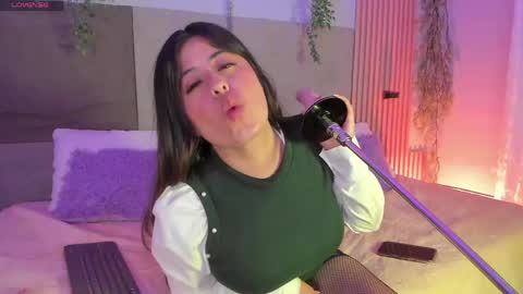 Snapshot of centaurigirls chatting on 05.23.26 Hello guys my name is Sofi and Lizzie and Vanessa online show from 05.23.26