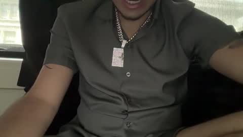 Snapshot of cezarthebreeder chatting on 03.22.26 cezarthebreeder online show from 03.22.26